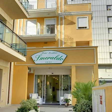 Smeraldo Apartmanhotel