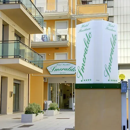 Apartmanhotel Smeraldo 4*