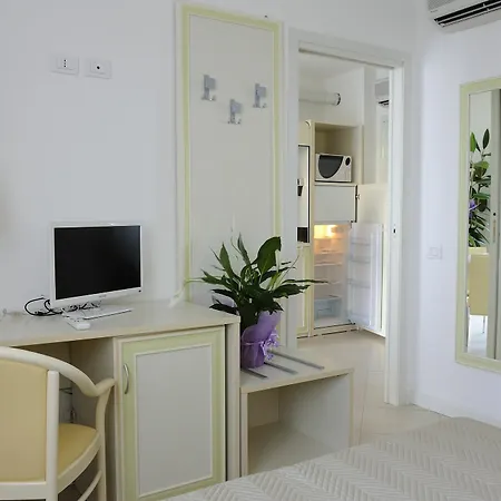 Aparthotel Smeraldo 4*
